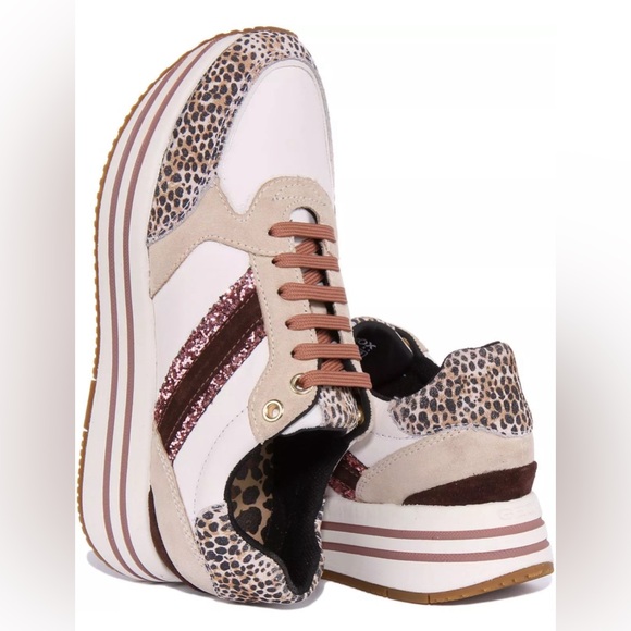 Geox D Kency Womens Lace Up‎ Platform Shiny Sneakers In Taupe Size US 9 - Picture 1 of 11